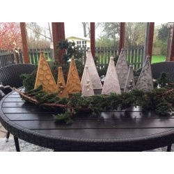 Trian by Dommerby Papir